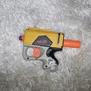Nerf N-Strike toy yellow kids children soft pellets strike play dart bla…
